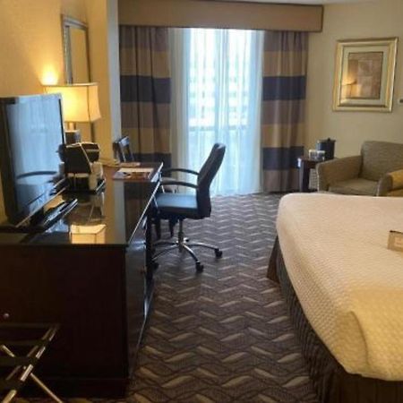 Radisson Hotel Austin - University מראה חיצוני תמונה
