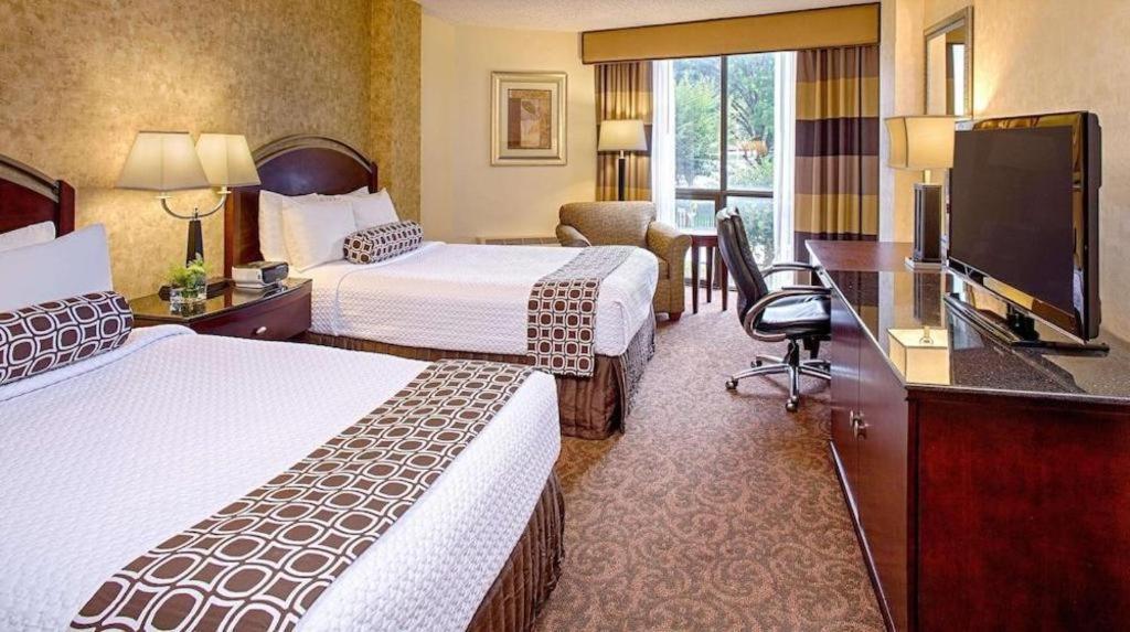 Radisson Hotel Austin - University מראה חיצוני תמונה