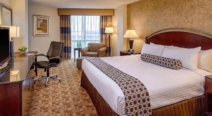 Radisson Hotel Austin - University מראה חיצוני תמונה