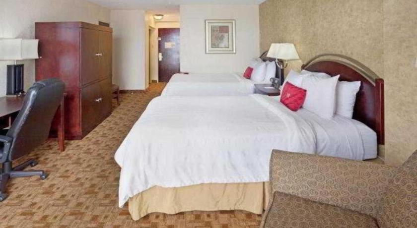 Radisson Hotel Austin - University מראה חיצוני תמונה